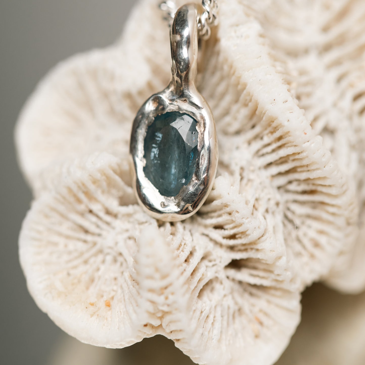 Aquamarine pendant