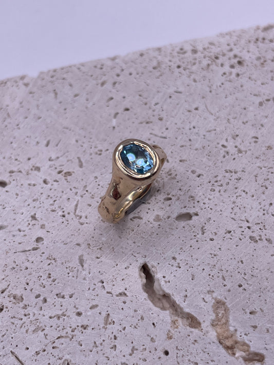 Topaz oval